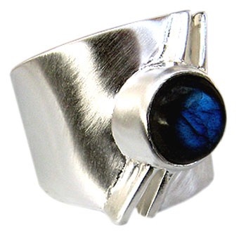 R 592L Ring